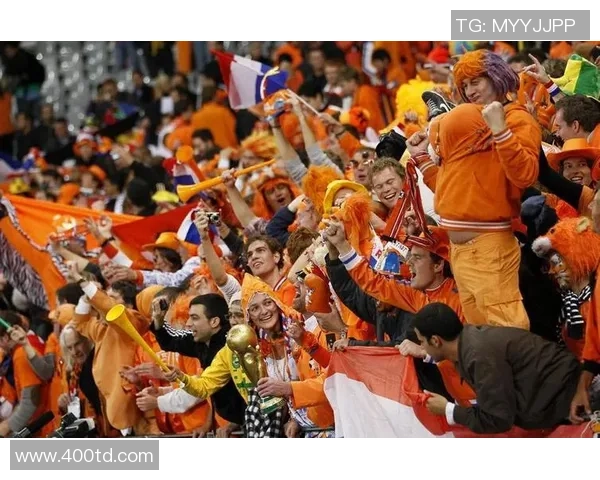 当足球明星突然出现时球迷们的狂欢与惊喜瞬间点燃全场热情