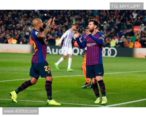 广州足球队以54分稳居锦标赛积分榜首位争冠形势一片大好 广州足球队以54分稳居锦标赛积分榜首位争冠形势一片大好