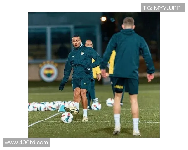 外国网友热议足球明星表现与风格引发全球讨论与共鸣