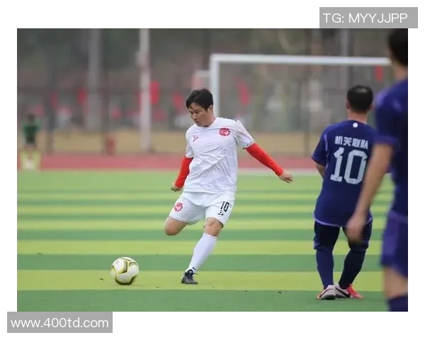 足球明星帅哥哥的魅力与成就揭秘让我们一起走进他们的精彩人生与职业生涯