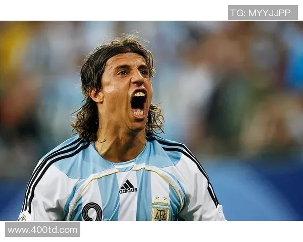 阿根廷足球传奇明星的辉煌历程与对世界足球的影响 阿根廷足球传奇明星的辉煌历程与对世界足球的影响