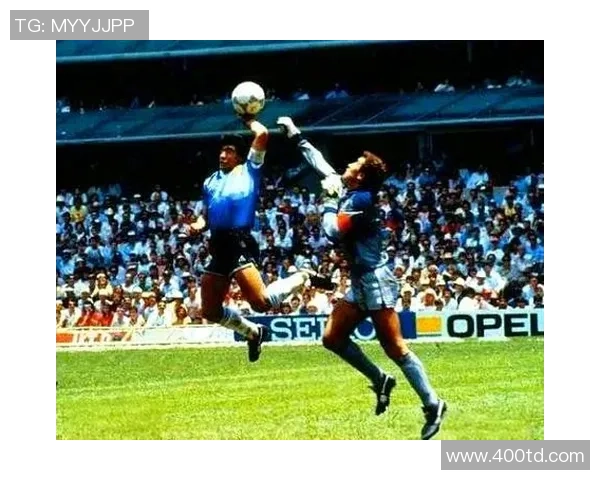 双重身份足球明星的传奇人生与职业生涯的精彩交织