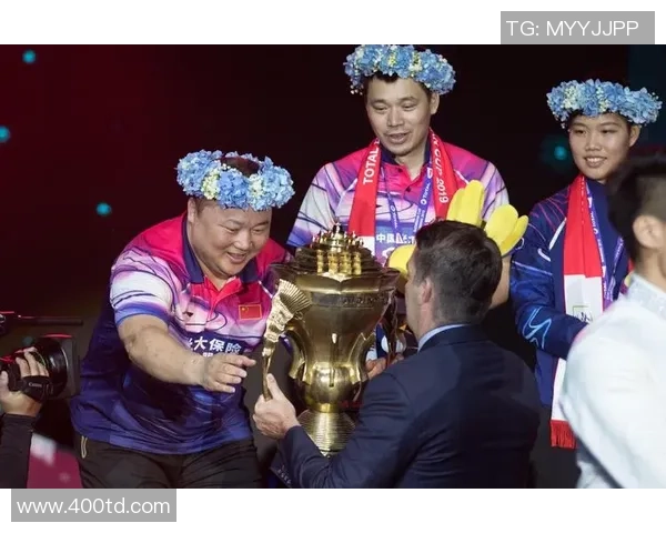 武汉羽毛球队与杭州羽毛球队赛后复盘探讨个人能力的对比与分析 武汉羽毛球队与杭州羽毛球队赛后复盘探讨个人能力的对比与分析